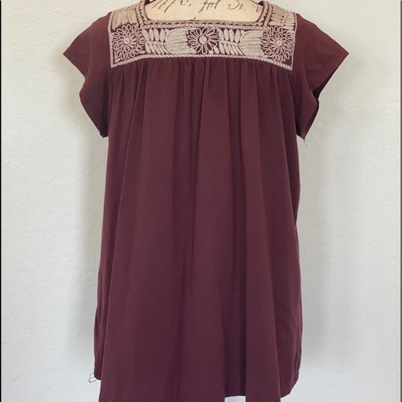 🍍EUC EMBROIDERED TOP - Picture 4 of 7